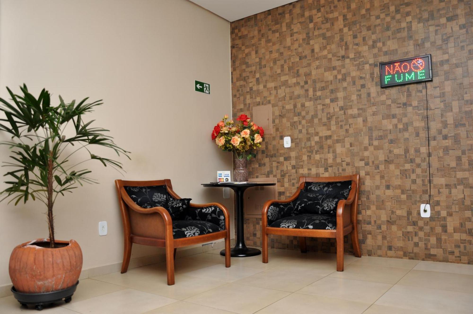 Hotel Carolina Plaza Uberaba Exterior foto