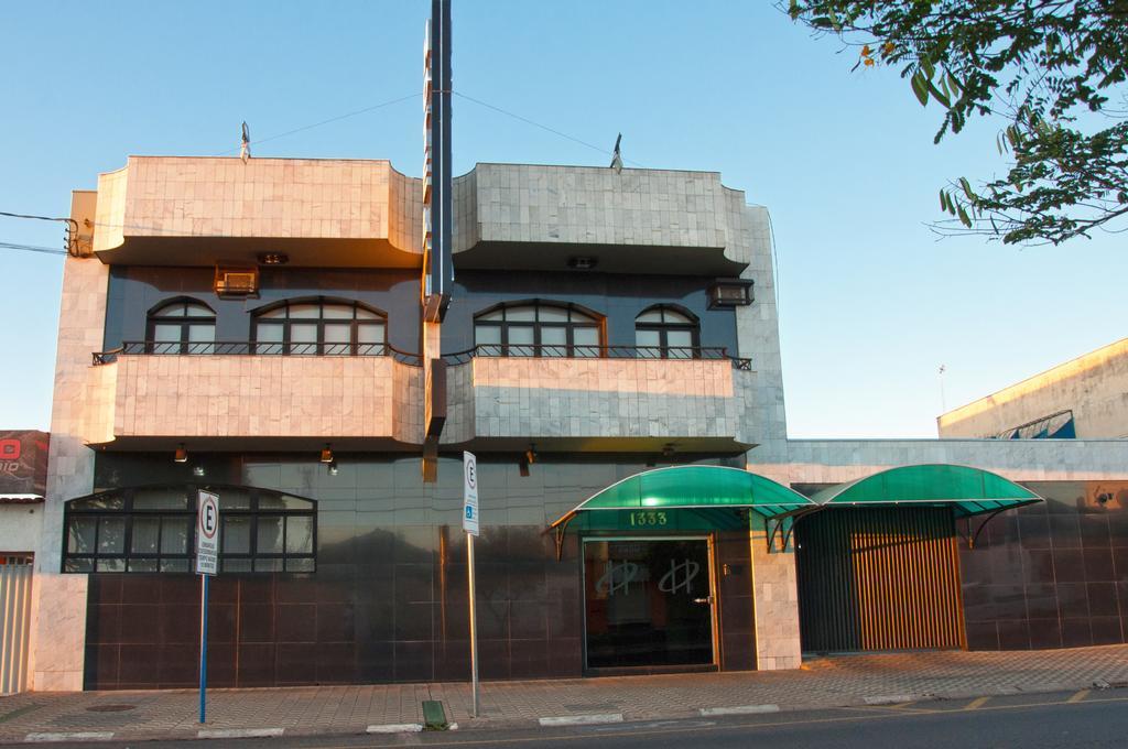Hotel Carolina Plaza Uberaba Exterior foto